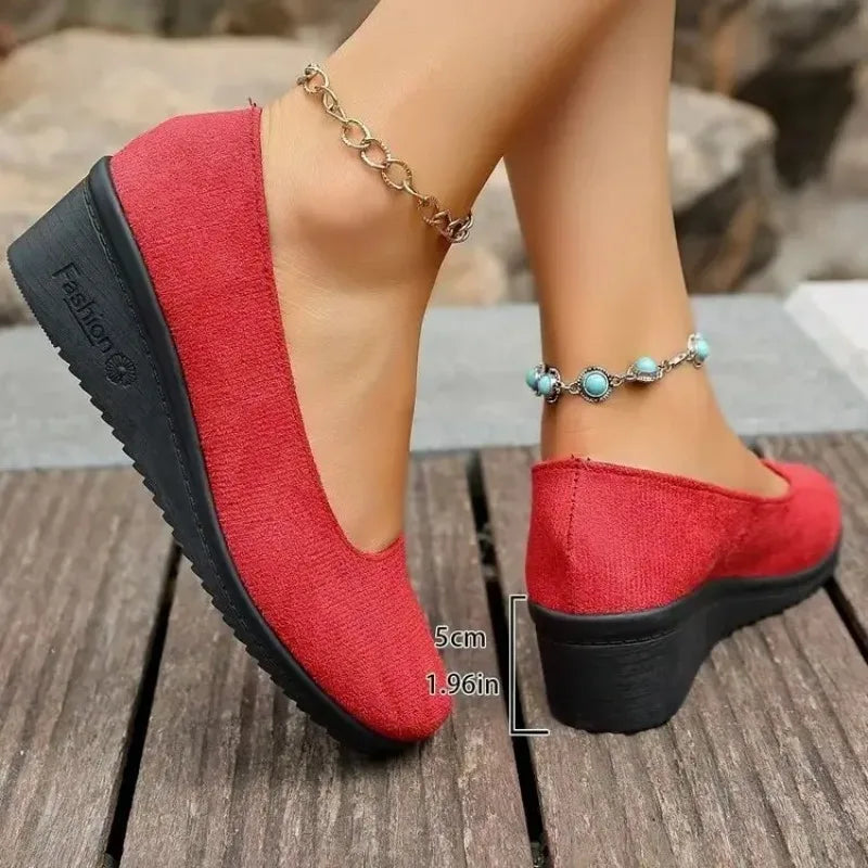 Rouge / 36,Rouge / 37,Rouge / 38,Rouge / 39,Rouge / 40,Rouge / 41,Rouge / 42,Rouge / 43