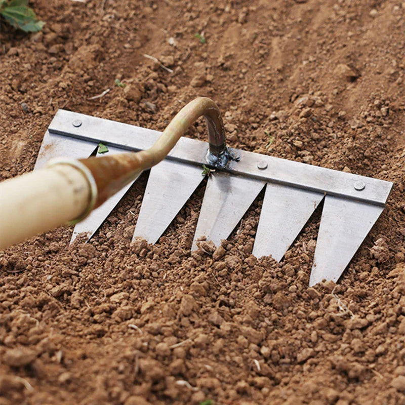 Rateau de désherbage pour Jardin Révolutionnaire